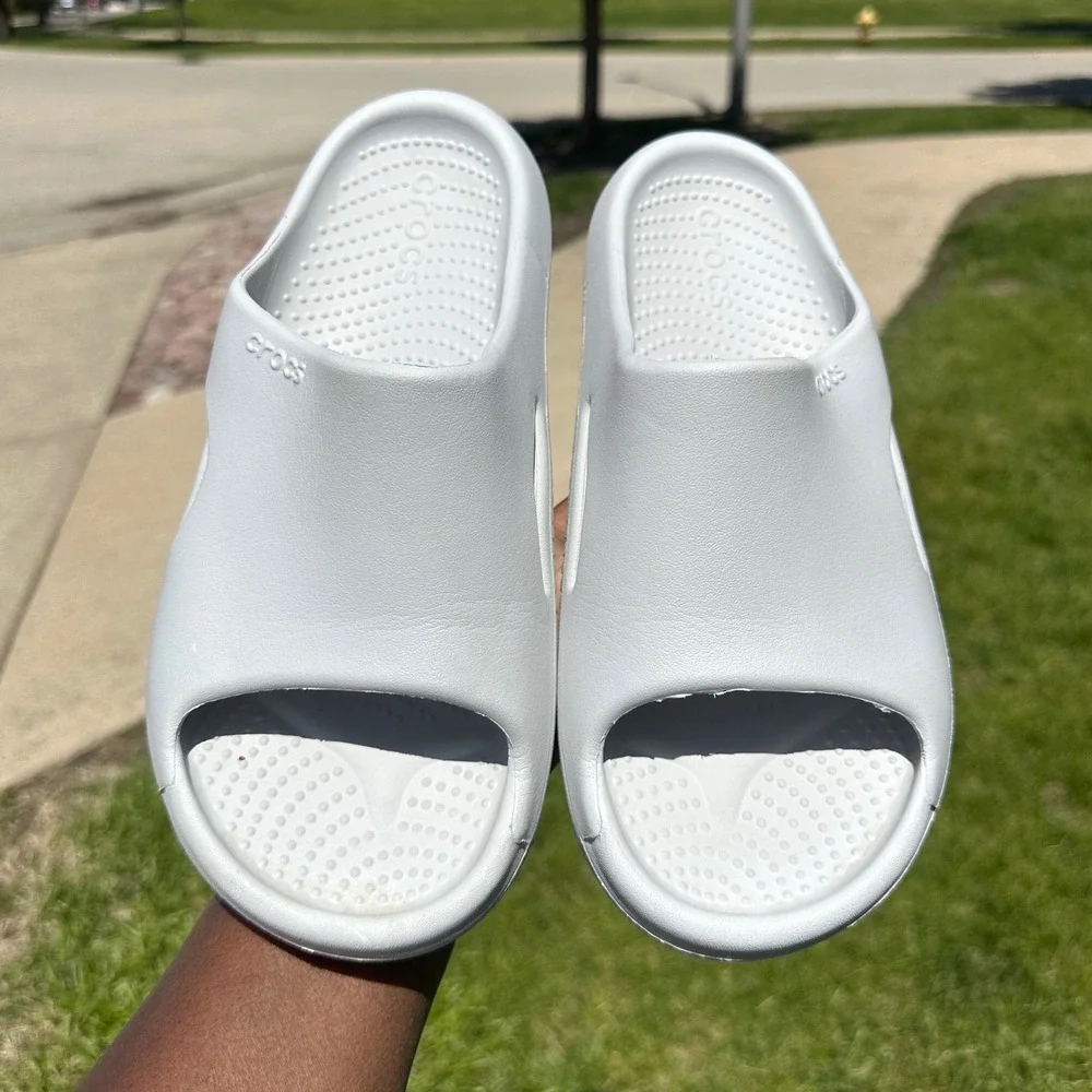 Crocs Mellow Recovery‎ Slides Unisex Size M8 W10 Comfort Sandals Color Bone